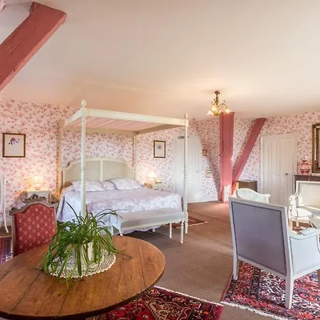 Chateau Sleeps 48 Pool Wifi Летний дом Брантом