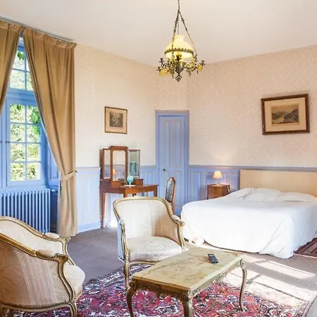 Chateau Sleeps 48 Pool Wifi * Брантом