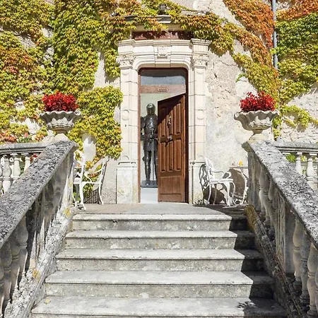 Летний дом Chateau Sleeps 48 Pool Wifi