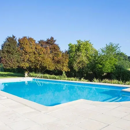 Chateau Sleeps 48 Pool Wifi